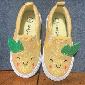 New without tags Cat and Jack lemon slip on sneakers size 6
